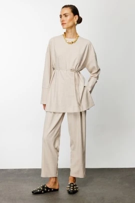 Bej Basic Yandan Yırtmaçlı Bluz - KUAD