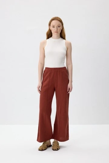 Terracota Natural Textured Pintuck Trousers - KUAD