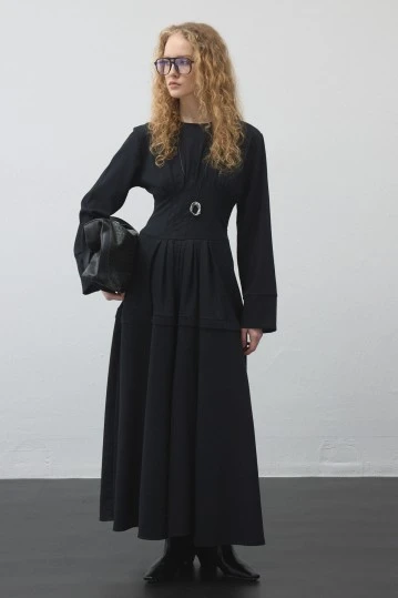 Siyah Pile Bel Detaylı Elbise - KUAD