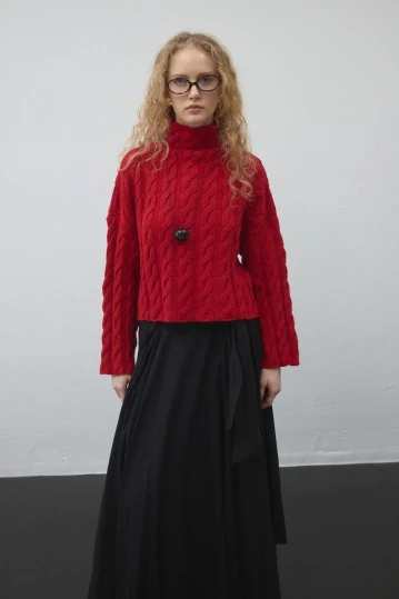 Red Cable-Knit Sweater - KUAD (1)