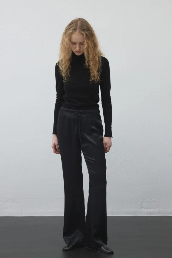 Black Elastic Waist Satin Palazzo Pants - 2