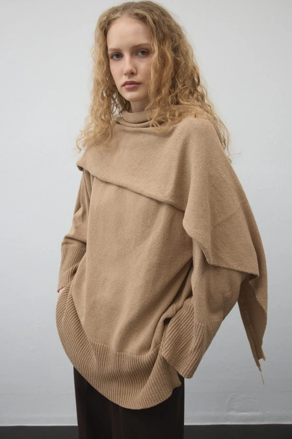 Camel Knit Sweater With Scarf - 1