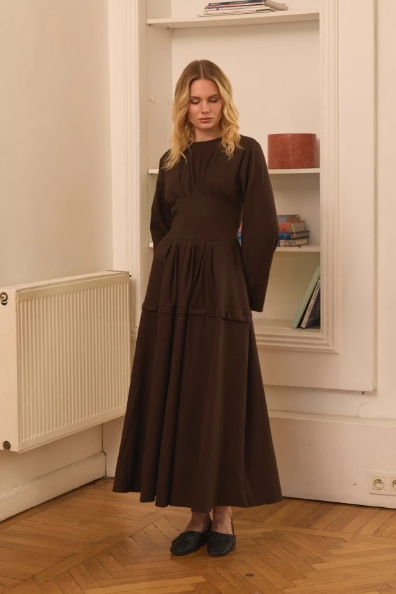 Dark Brown Pleated-Waist Dress - 1